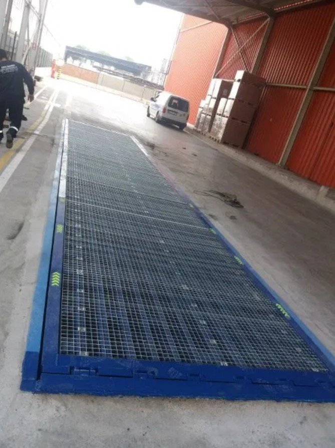 Embeded loading ramp-Buried loading ramp with tilting lip.AZ RAMP-EASY ST-10T - Nájezdová rampa: obrázek 5 Embeded loading ramp-Buried loading ramp with tilting lip.AZ RAMP-EASY ST-10T - Nájezdová rampa: obrázek 5