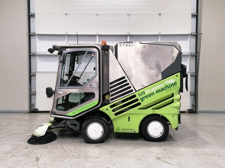 Used Street sweeper GREEN MACHINE - 525 HI-SPEED - Zametací vůz: obrázek 3 Used Street sweeper GREEN MACHINE - 525 HI-SPEED - Zametací vůz: obrázek 3