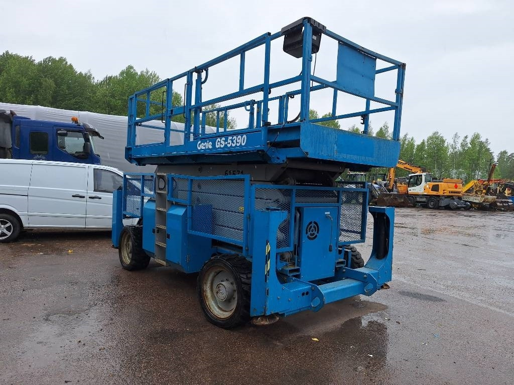 Genie GS 5390 RT - Nůžková plošina: obrázek 4 Genie GS 5390 RT - Nůžková plošina: obrázek 4