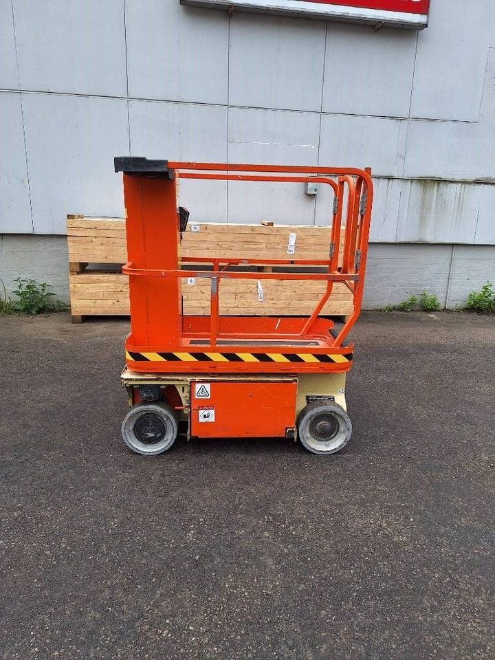 JLG 1230 ES - Nůžková plošina: obrázek 1 JLG 1230 ES - Nůžková plošina: obrázek 1