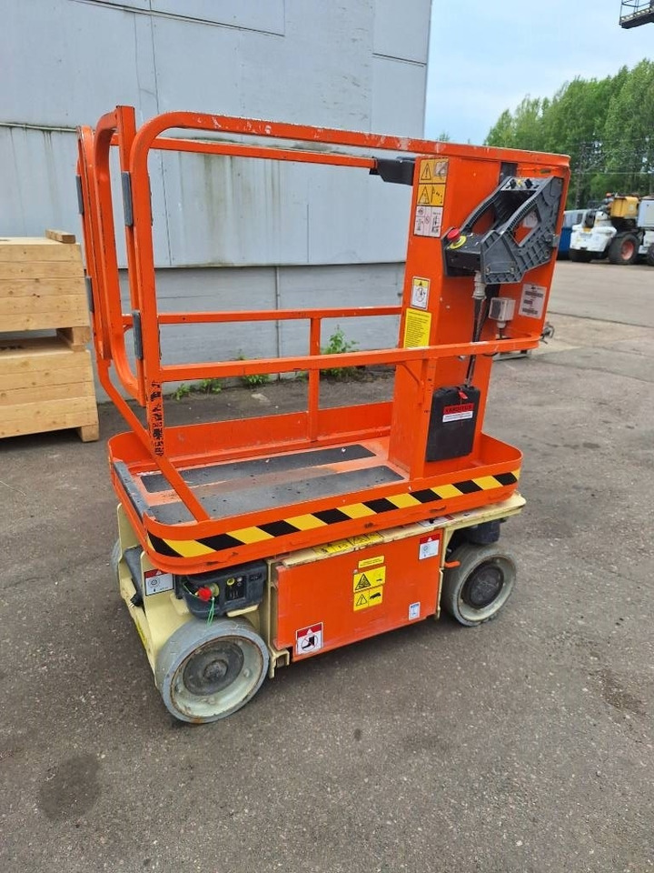 JLG 1230 ES - Nůžková plošina: obrázek 2 JLG 1230 ES - Nůžková plošina: obrázek 2