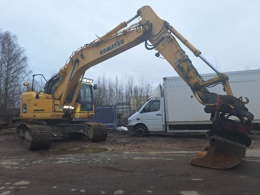 Komatsu PC 228 USLC-8 - Pásové rýpadlo: obrázek 5 Komatsu PC 228 USLC-8 - Pásové rýpadlo: obrázek 5