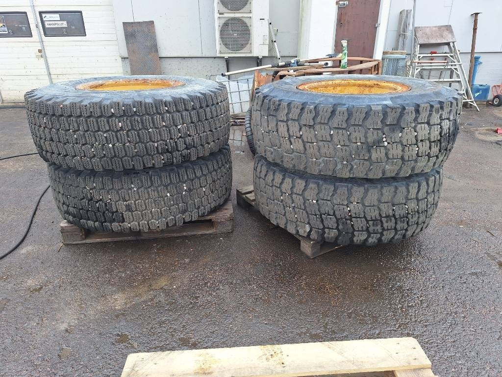 Michelin 17.5R-25 Renkaat 4kpl - Pneumatiky pro Stavební technika: obrázek 2 Michelin 17.5R-25 Renkaat 4kpl - Pneumatiky pro Stavební technika: obrázek 2