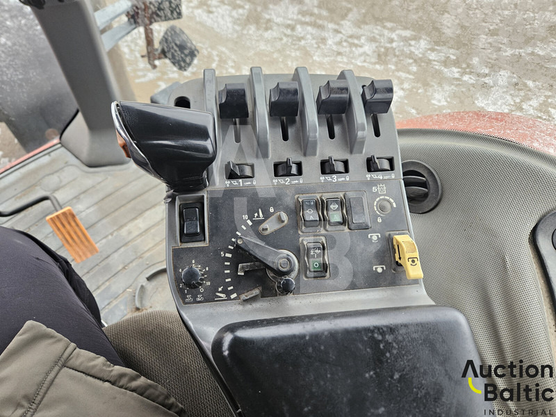 Traktor Case IH MX 220: obrázek 7