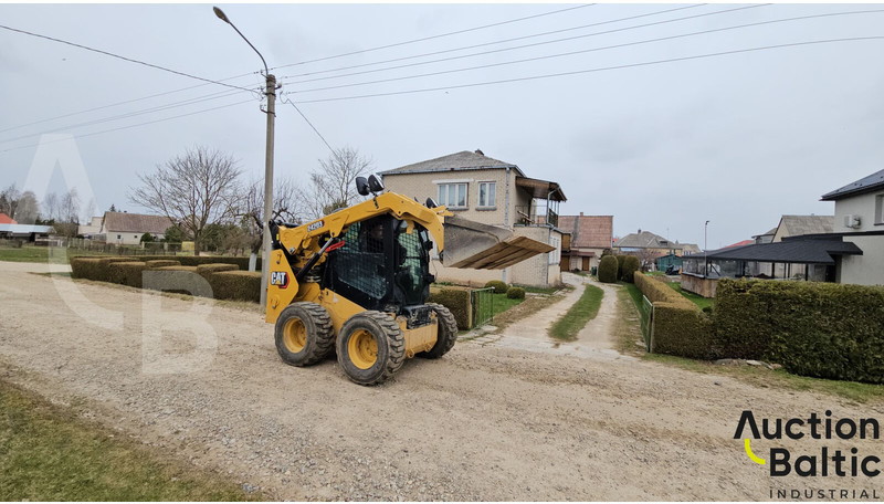 Caterpillar 242 D 3 - Smykový nakladač: obrázek 3 Caterpillar 242 D 3 - Smykový nakladač: obrázek 3