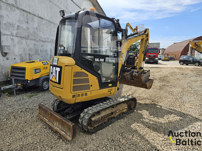 Caterpillar 302.4 D - Mini rýpadlo: obrázek 3 Caterpillar 302.4 D - Mini rýpadlo: obrázek 3