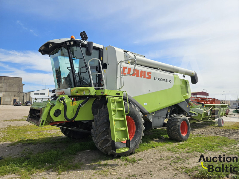 Claas Lexion 550 - Sklízecí mlátička: obrázek 2 Claas Lexion 550 - Sklízecí mlátička: obrázek 2