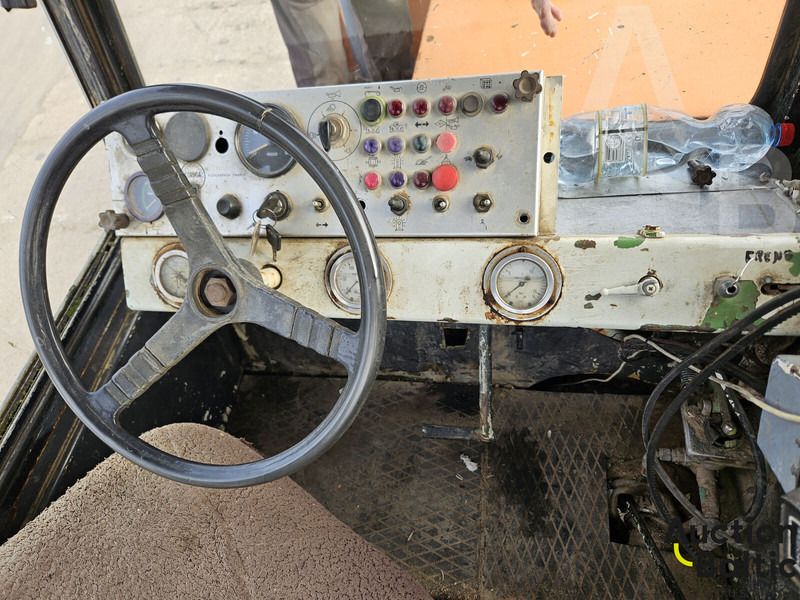 Corinsa CCN 1222 - Pneumatikový válec: obrázek 5 Corinsa CCN 1222 - Pneumatikový válec: obrázek 5