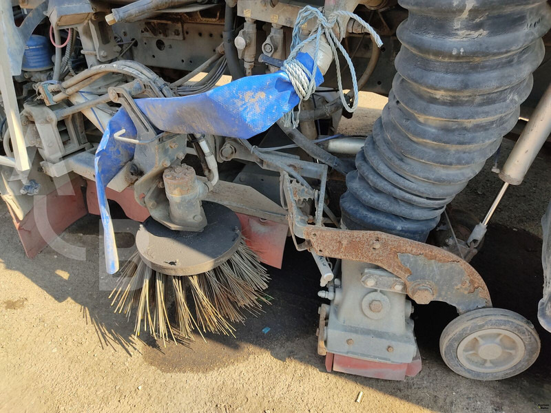 Zametací vůz DAF LF45.160: obrázek 12 Zametací vůz DAF LF45.160: obrázek 12