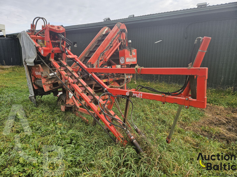 Dewulf P3K - Sklízecí mlátička: obrázek 1 Dewulf P3K - Sklízecí mlátička: obrázek 1