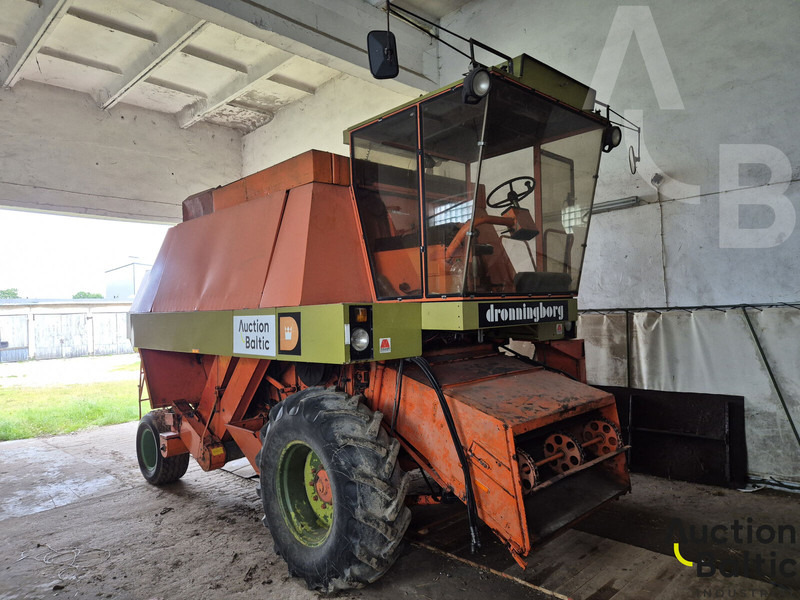 Dronningborg D1900 - Sklízecí mlátička: obrázek 1 Dronningborg D1900 - Sklízecí mlátička: obrázek 1