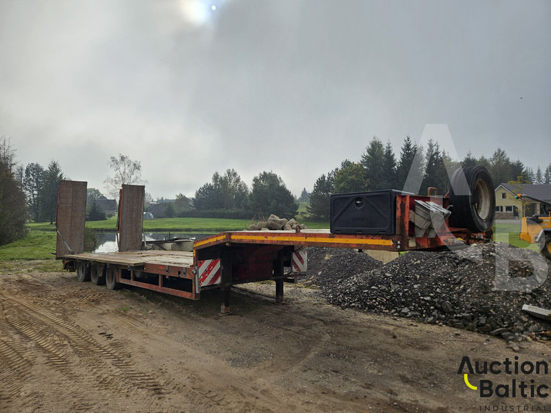 Faymonville STN-30 - Plachtový návěs: obrázek 1 Faymonville STN-30 - Plachtový návěs: obrázek 1