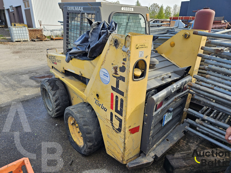 Gehl 4835 SXT - Smykový nakladač: obrázek 2 Gehl 4835 SXT - Smykový nakladač: obrázek 2