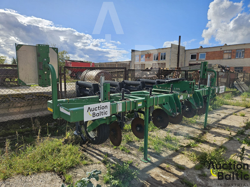 Great Plains SS 0300 - Podrývák: obrázek 1 Great Plains SS 0300 - Podrývák: obrázek 1