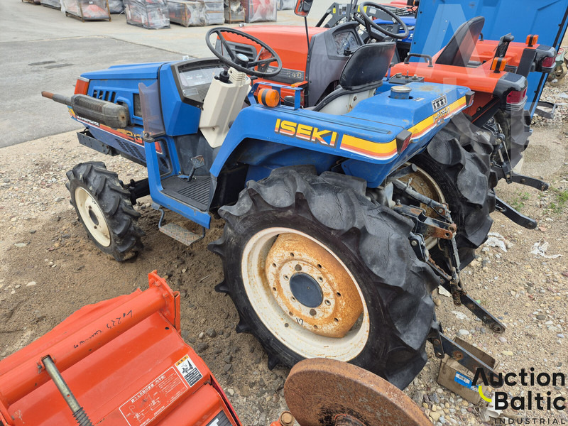 Iseki TU 200 - Traktor: obrázek 3 Iseki TU 200 - Traktor: obrázek 3