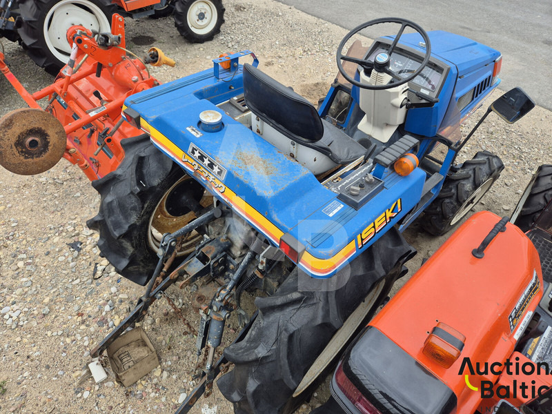 Iseki TU 200 - Traktor: obrázek 4 Iseki TU 200 - Traktor: obrázek 4