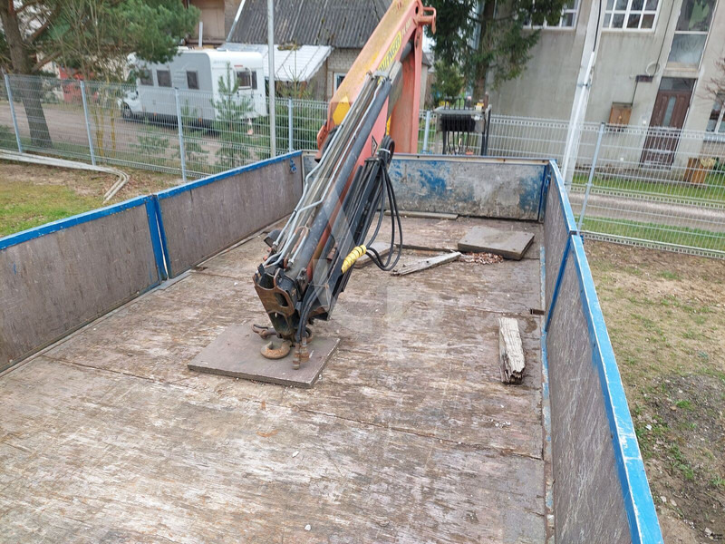 Nákladní automobil valníkový/ Plošinový, Auto s hydraulickou rukou Iveco 180E18: obrázek 10