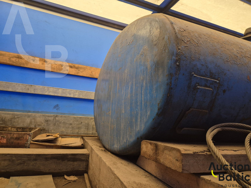 Iveco 65E10 - Plachtový nákladní auto: obrázek 5 Iveco 65E10 - Plachtový nákladní auto: obrázek 5