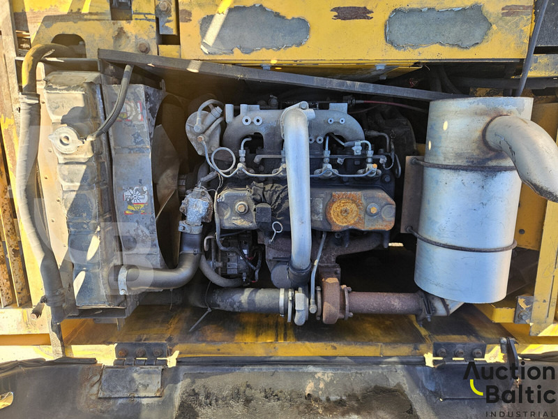 Pásové rýpadlo JCB JS 130: obrázek 15