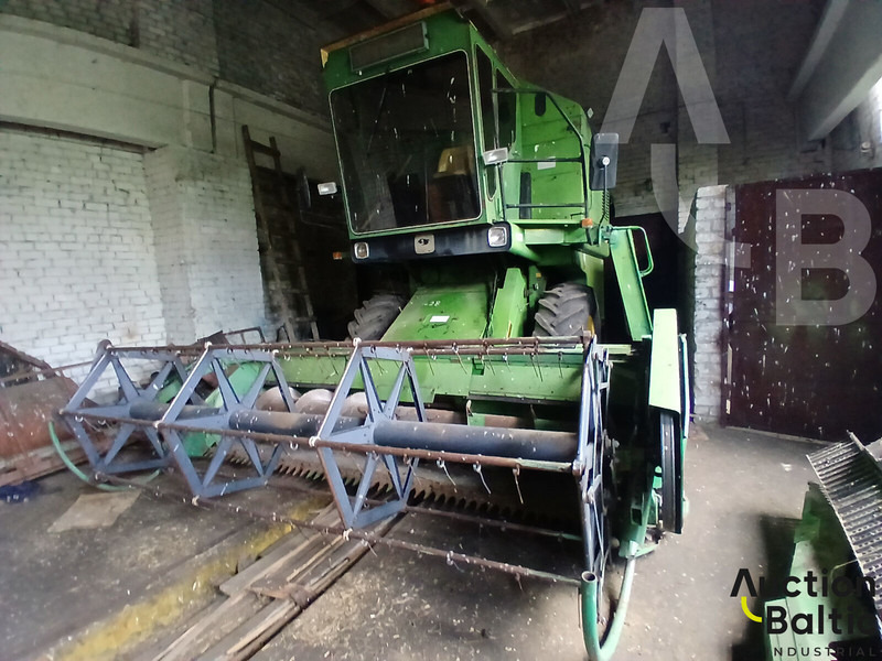 John Deere 1055 - Sklízecí mlátička: obrázek 4 John Deere 1055 - Sklízecí mlátička: obrázek 4