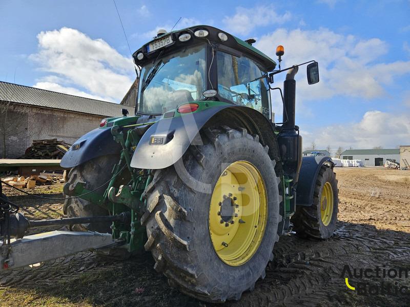 John Deere 6215 R - Traktor: obrázek 4 John Deere 6215 R - Traktor: obrázek 4