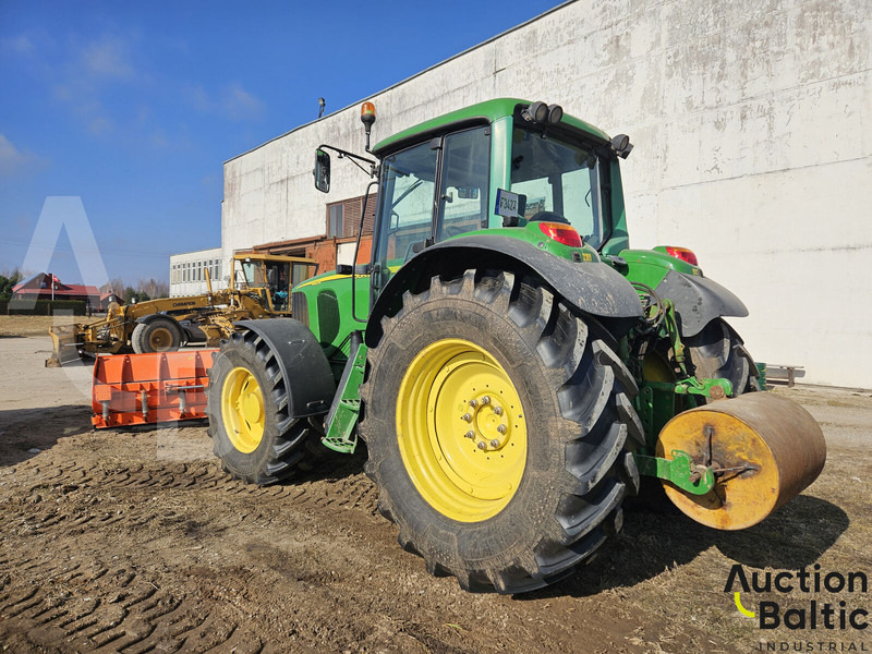 John Deere 6820 - Traktor: obrázek 4 John Deere 6820 - Traktor: obrázek 4