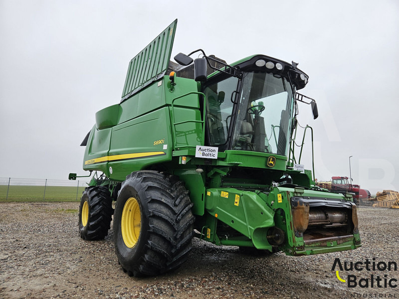 John Deere S 690 i - Sklízecí mlátička: obrázek 1 John Deere S 690 i - Sklízecí mlátička: obrázek 1