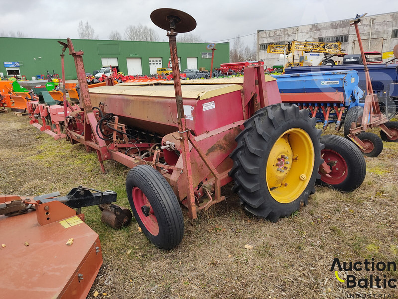 Juko - Secí/ Sázecí stroj: obrázek 4 Juko - Secí/ Sázecí stroj: obrázek 4