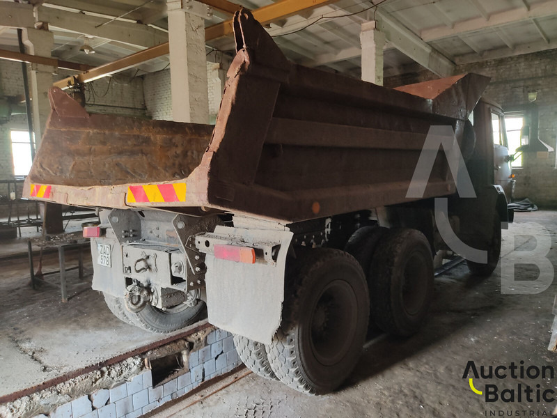Kamaz 5511 - Sklápěč: obrázek 4 Kamaz 5511 - Sklápěč: obrázek 4