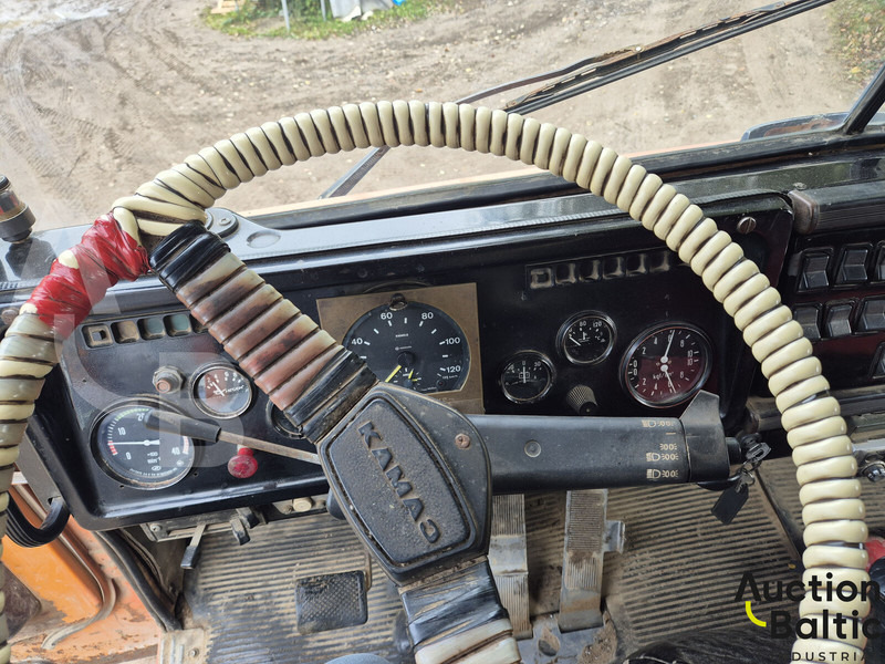 Sklápěč Kamaz 55111: obrázek 8
