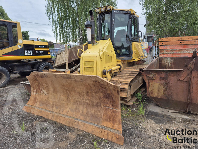 Komatsu D51EX-22 - Buldozer: obrázek 1 Komatsu D51EX-22 - Buldozer: obrázek 1