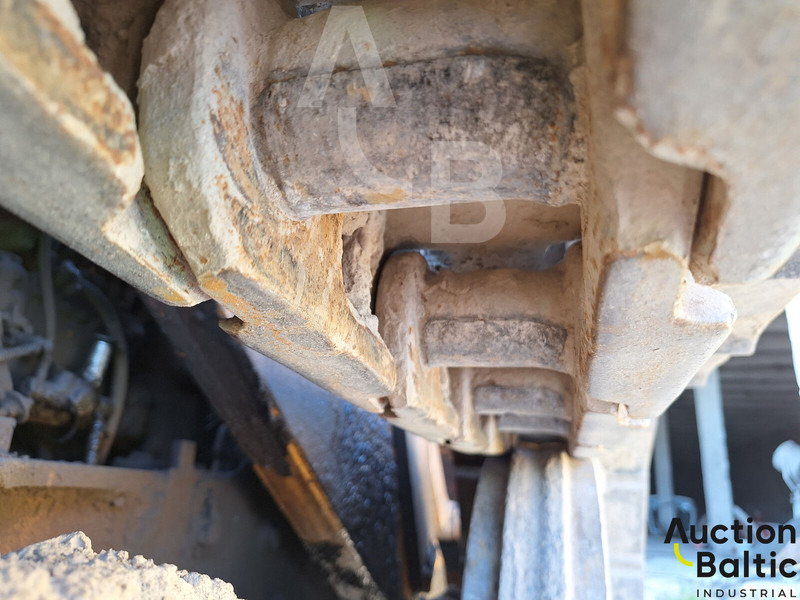 Pásový nakladač Komatsu D57S-1: obrázek 12