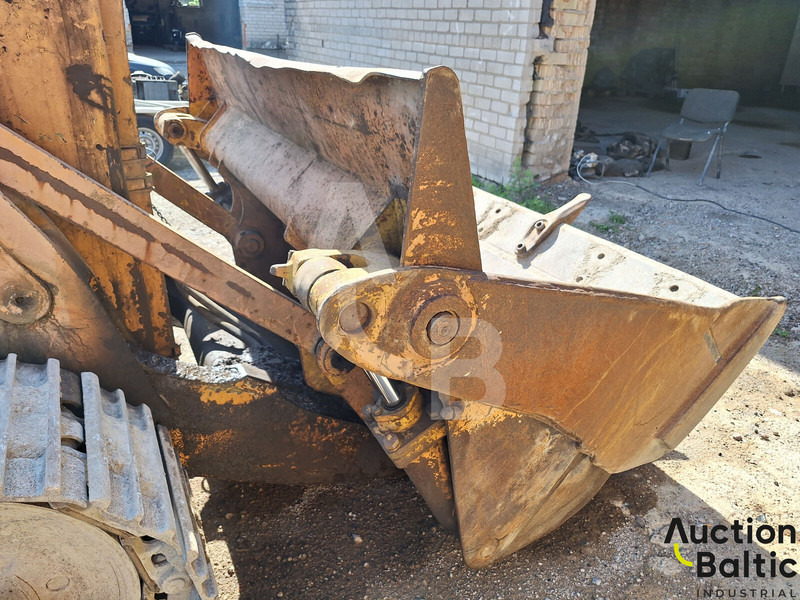 Pásový nakladač Komatsu D57S-1: obrázek 9
