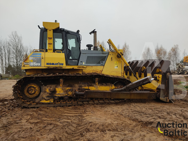 Komatsu D85PX-15 - Buldozer: obrázek 4 Komatsu D85PX-15 - Buldozer: obrázek 4