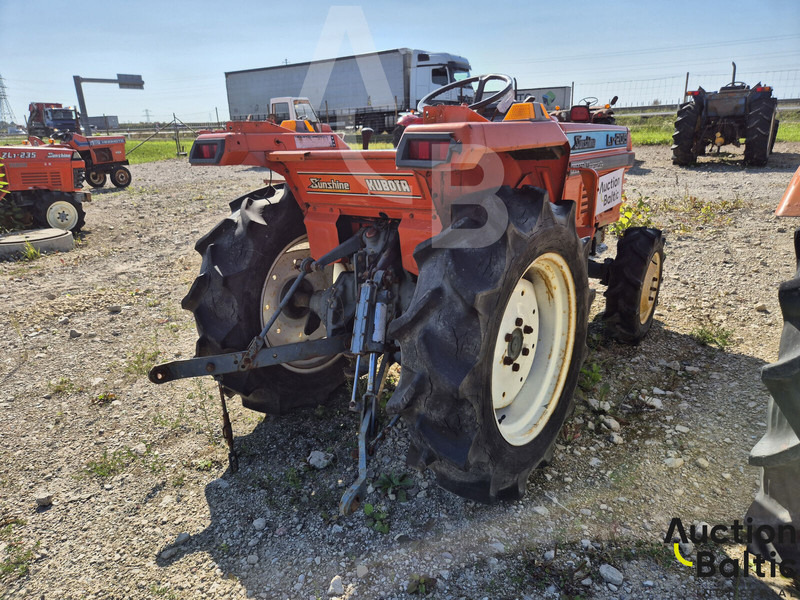 Kubota L1-205D - Traktor: obrázek 3 Kubota L1-205D - Traktor: obrázek 3