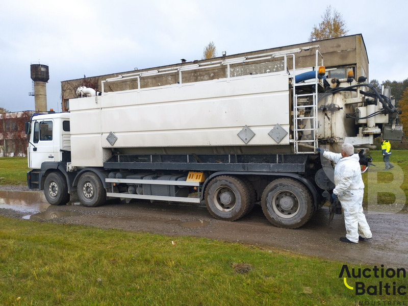 MAN T 46 - Čistič odpadových jam: obrázek 3 MAN T 46 - Čistič odpadových jam: obrázek 3