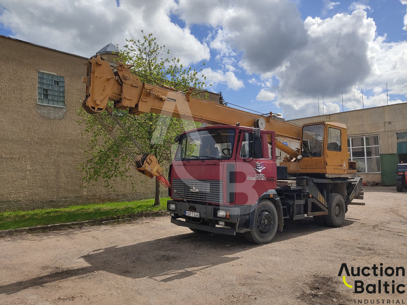 Maz 533731 - Univerzální autojeřáb: obrázek 1 Maz 533731 - Univerzální autojeřáb: obrázek 1