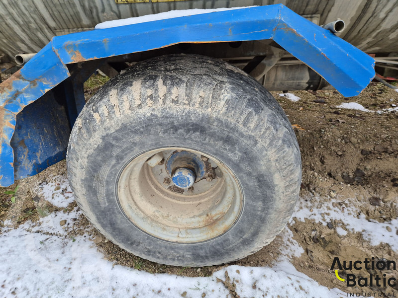 Meprozet PN-40 - Sklápěcí přívěs: obrázek 4 Meprozet PN-40 - Sklápěcí přívěs: obrázek 4