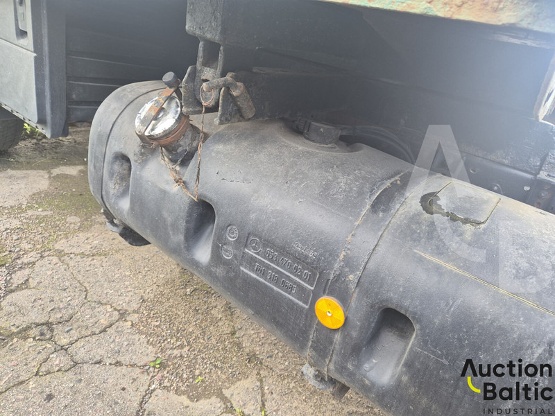 Nákladní automobil valníkový/ Plošinový Mercedes-Benz 1117: obrázek 15