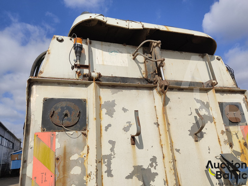 Mercedes-Benz 1517 - Zametací vůz: obrázek 5 Mercedes-Benz 1517 - Zametací vůz: obrázek 5