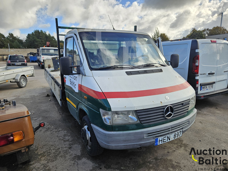 Mercedes-Benz 408 - Dodávka valník: obrázek 2 Mercedes-Benz 408 - Dodávka valník: obrázek 2