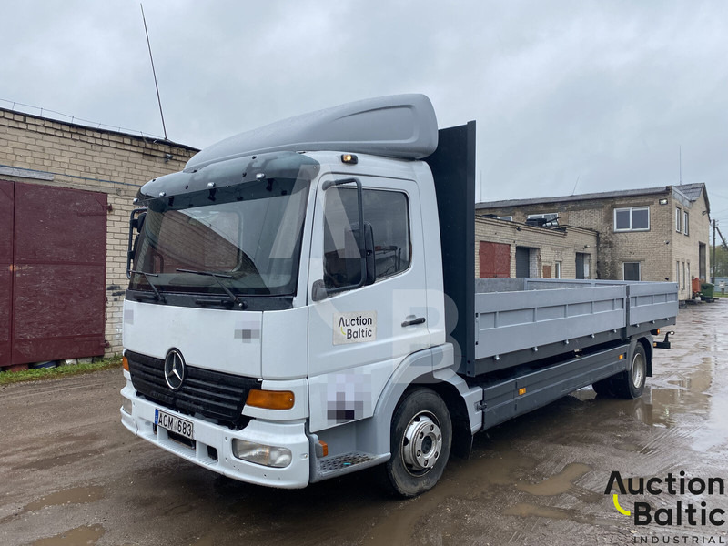 Mercedes-Benz 815 - Nákladní automobil valníkový/ Plošinový: obrázek 1 Mercedes-Benz 815 - Nákladní automobil valníkový/ Plošinový: obrázek 1
