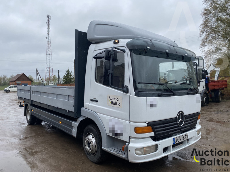 Mercedes-Benz 815 - Nákladní automobil valníkový/ Plošinový: obrázek 2 Mercedes-Benz 815 - Nákladní automobil valníkový/ Plošinový: obrázek 2