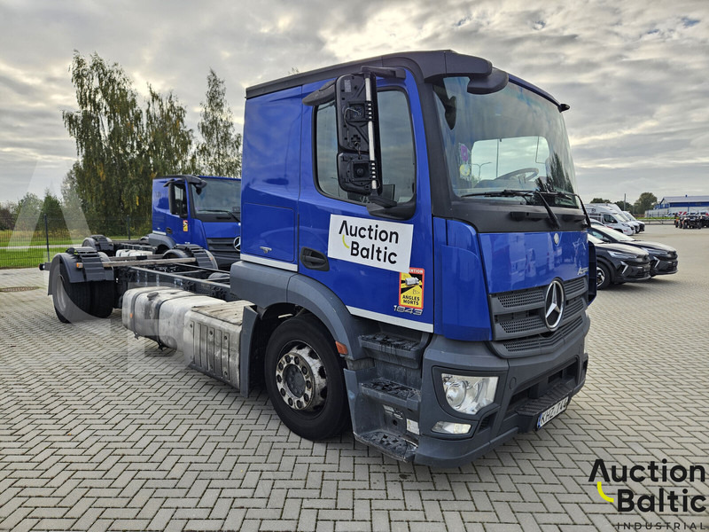 Mercedes-Benz Actros 1843 - Podvozek s kabinou: obrázek 2 Mercedes-Benz Actros 1843 - Podvozek s kabinou: obrázek 2