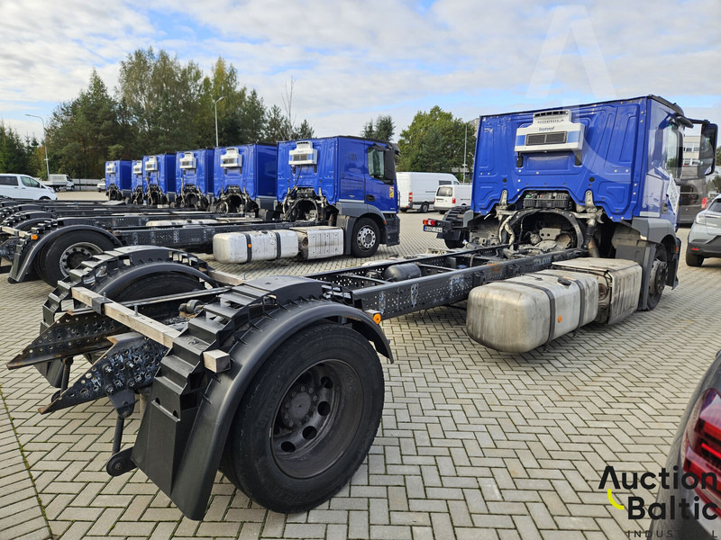 Mercedes-Benz Actros 1843 - Podvozek s kabinou: obrázek 2 Mercedes-Benz Actros 1843 - Podvozek s kabinou: obrázek 2