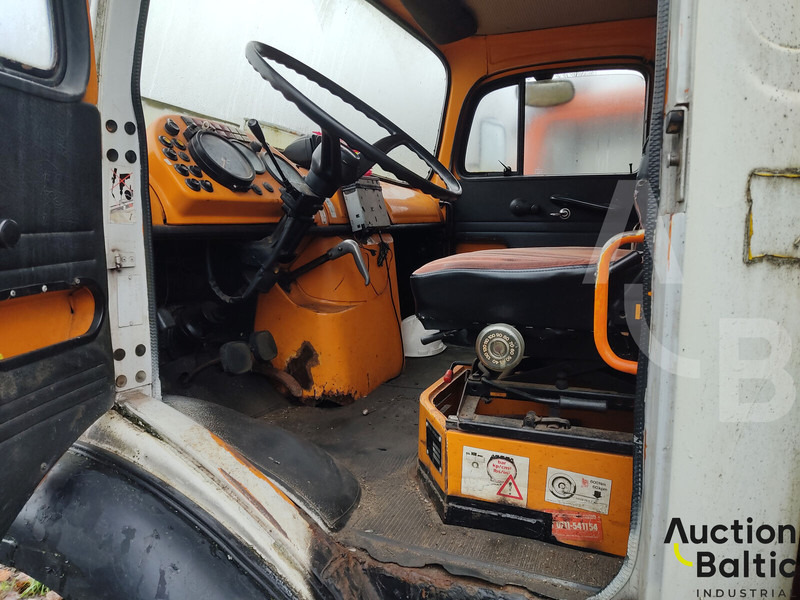 Mercedes-Benz Lako 911 - Autoplošina: obrázek 5 Mercedes-Benz Lako 911 - Autoplošina: obrázek 5