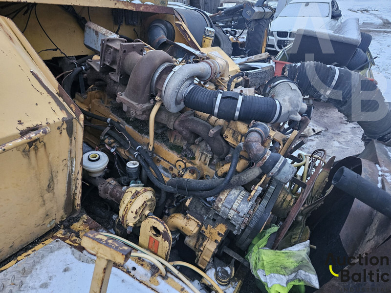 Moxy - Kloubový sklápěč: obrázek 5 Moxy - Kloubový sklápěč: obrázek 5