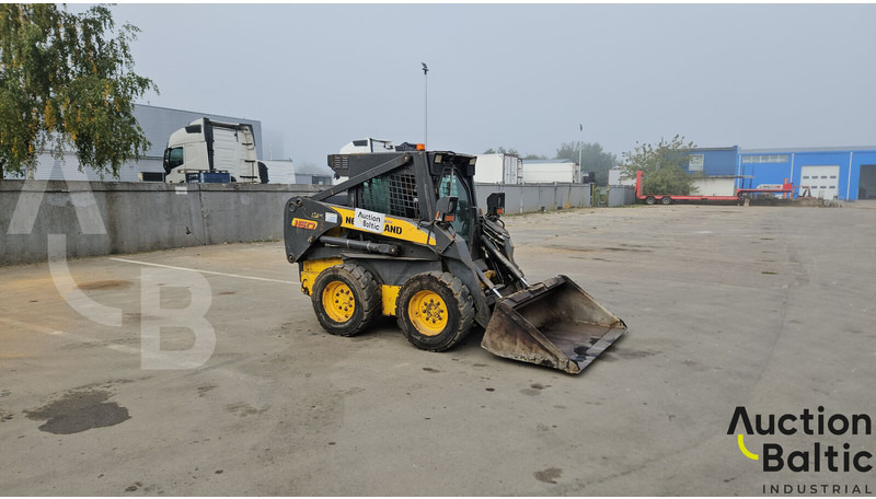 New Holland LS 160 - Smykový nakladač: obrázek 2 New Holland LS 160 - Smykový nakladač: obrázek 2
