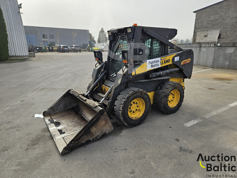 New Holland LS 160 - Smykový nakladač: obrázek 5 New Holland LS 160 - Smykový nakladač: obrázek 5