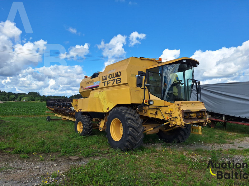 New Holland TF 78 - Sklízecí mlátička: obrázek 2 New Holland TF 78 - Sklízecí mlátička: obrázek 2
